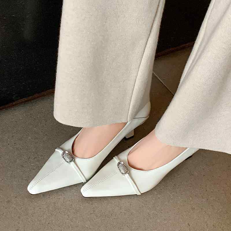 パンプス レディース ポインテッドトゥ 細ヒール ベルトバックル ローカット 上品 春夏 軽量 吸湿速乾 デニム調 ブラック ピンク系