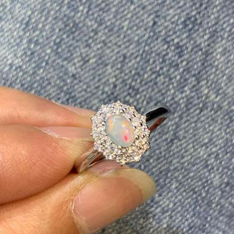 指輪 レディース S925銀 白金メッキ 嵌め込み オパール 宝石 卵面カット 6x4mm アクセサリー ジュエリー ファッション 日常使い 高級感 輝き デザイン