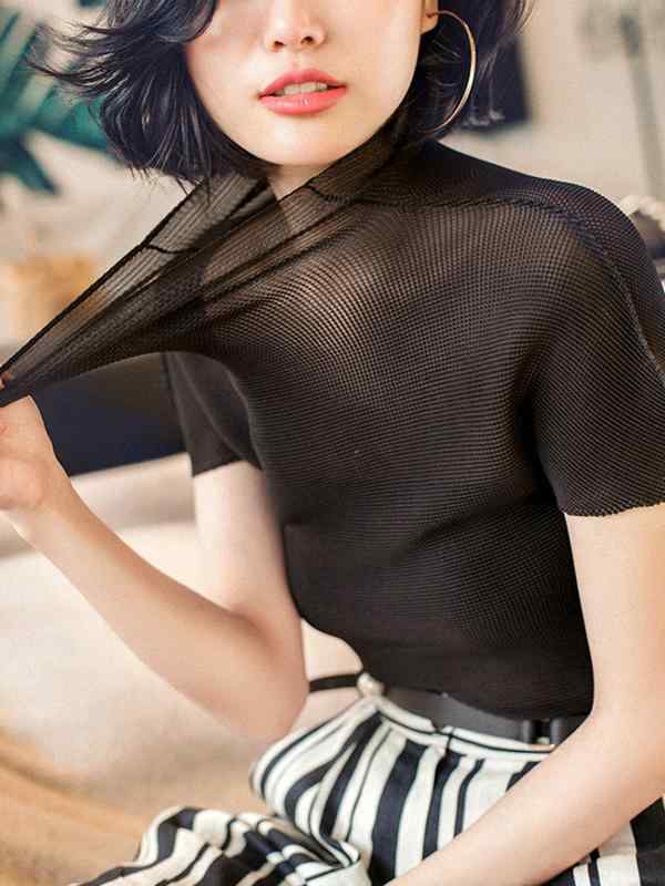 Tシャツ レディース 春夏 短袖 薄手 高級感 ブラック コーディネートしやすい スリムフィット トップス 吸湿速乾 軽量 ベーシック 日常使い 通勤 通学