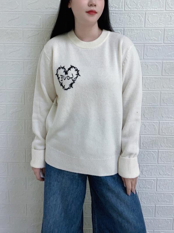 長袖ニットトップス レディース 秋冬 通勤 カシミア 手刺繍ハート クルーネック シンプル カジュアル 高級感 暖か 柔らかい ソフト ゆったり 上品 日常着 リラックス