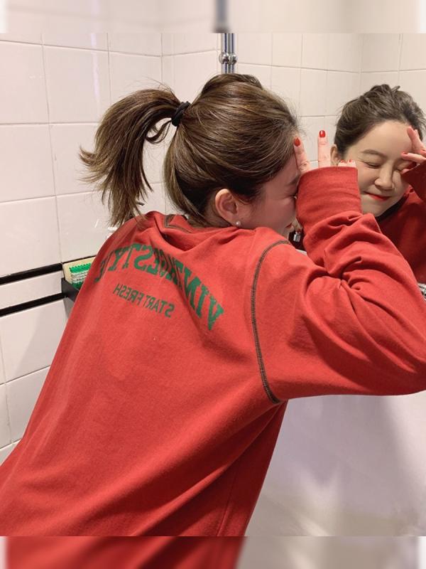 Tシャツ レディース 長袖 細見え 韓国系 デザイン感 上品 きれいめ 春先使える インナー 伸縮性 再生繊維 4,808円