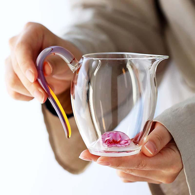 茶道具 茶海 公道杯 中華民国茶器 耐熱硝子 硝子製 水さし 分茶器 手持ち部分付き添い人 派手 お花 目論む 雅びやか 高押し出し 中国茶 紅茶ひと休み 今めかしい 好いたらしいめ 手持ち部分 紅茶サーヴァー