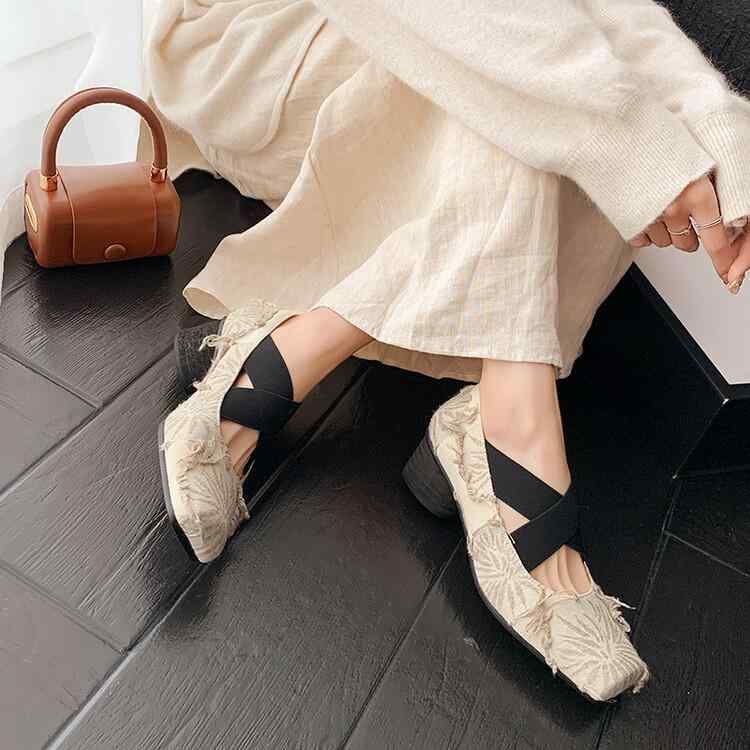 レディース パンプス マリージェーン スクエアトゥ クロスストラップ バレエシューズ フラットシューズ ぺたんこ モダン レトロ 上品 大人可愛い 疲れにくい 歩きやすい トレンド カジュアル 春 夏 秋 7,747円