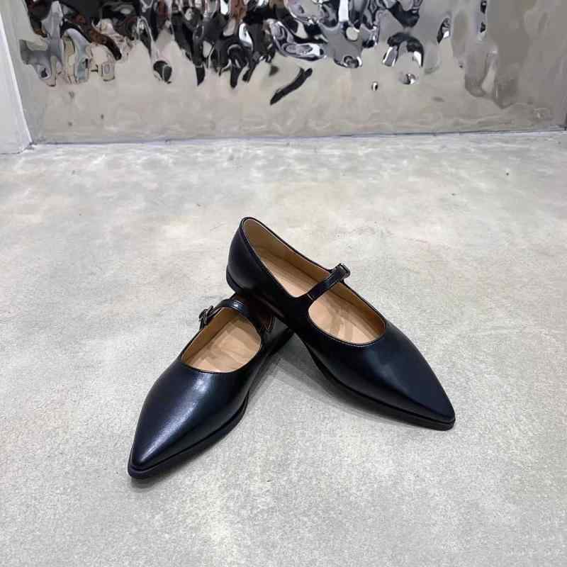 レディース パンプス メリージェーン 本革 牛革 レザー ポインテッドトゥ ローヒール フラットシューズ ぺたんこ 痛くない 歩きやすい 上品 高見え 大人可愛い きれいめ カジュアル 通勤 オフィス 春 秋