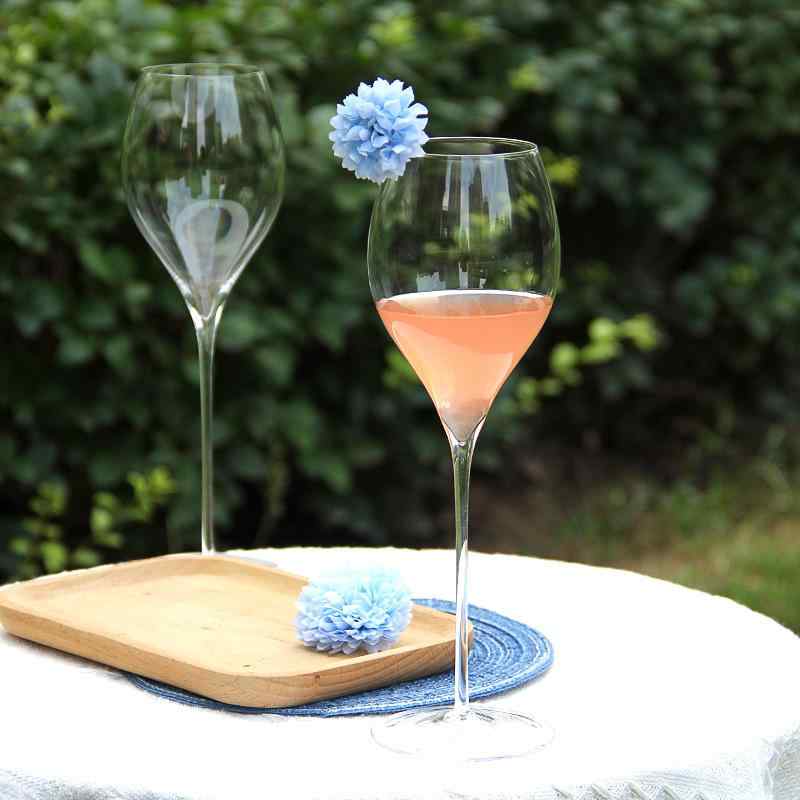 カクテルグラス グラス ステムグラス 脚付き クリスタルガラス 超薄型 小さめ 透明 上品 高見え 普段使い 和風 モダン バー用品 カフェ 飲食店 キッチン雑貨 パーティー ソーダ ジュース 冷酒 シンプル 4,162円