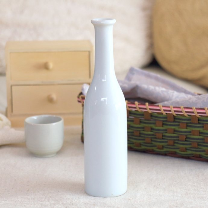 楽天市場】細長い花瓶 テーブルを彩る一輪の花に陶器 一輪差し 花入