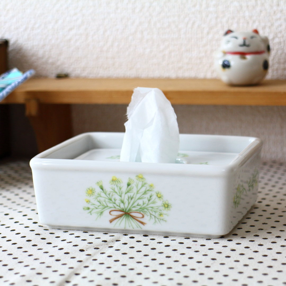 カトウシンジ陶器製ティッシュボックス 花と動物柄 カトウシンジ陶器製ティッシュボックス 花と動物柄