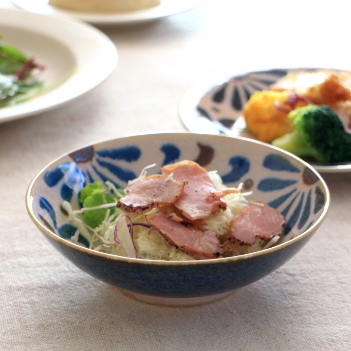 かりゆし 4.5寸鉢 14.5cm 中鉢 煮物鉢 器 椀 深鉢 お皿 沖縄 南国 和食器 陶器 食器 カフェ食器 オシャレ 国産 美濃焼 訳あり