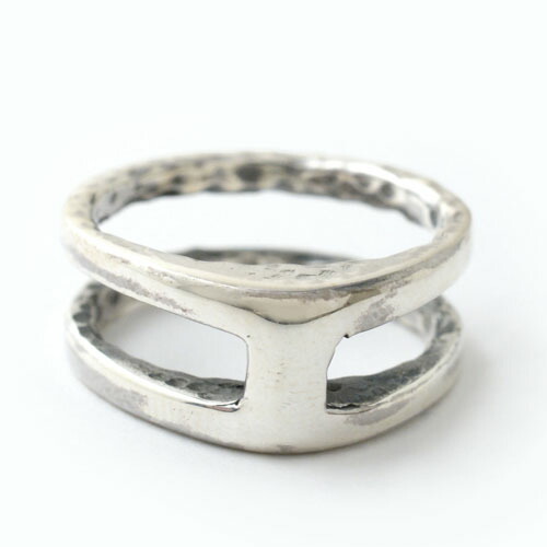 行為者：綱啓永さん着付けるひな形 mollive ARMOR RING-SILVER