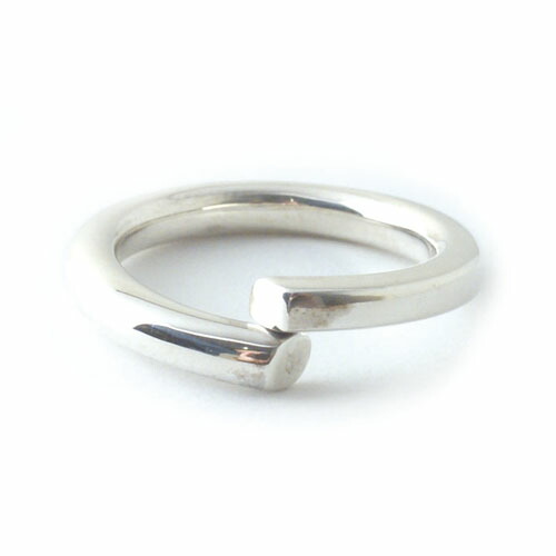 mollive MOBIUS INFINITY RING 2 SV 15,257円