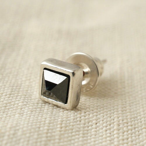 mollive STONE STUDS SQUARE PIERCE SV