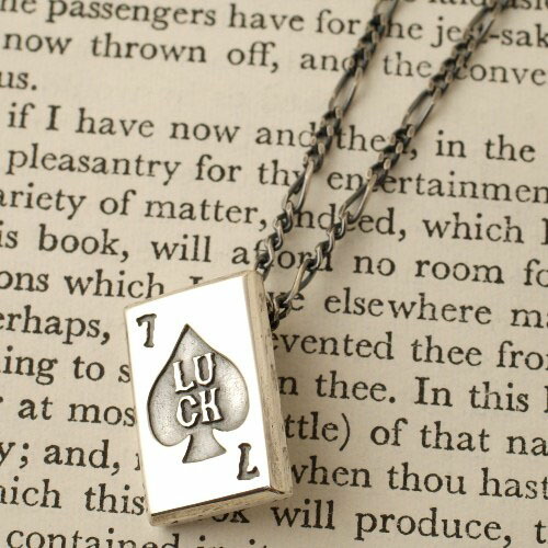 Vantique LUCK SPADE NECKLACE