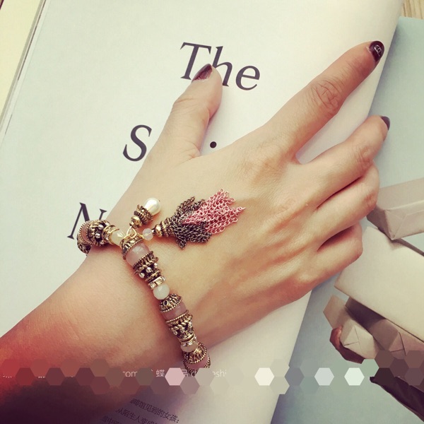 送料無料 天然石 パワーストーン 定番ブレスレット フリンジ ピンク ブラック 2種類 瑪瑙 ホワイト水晶 レディース タッセルブレスッレト アクセサリー 全品ギフトラッピング ギフト プレゼント 贈物 お土産 ハロウィン Ceconsolidada Cl