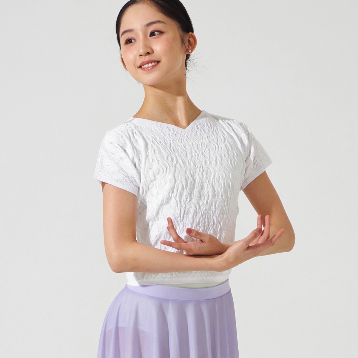 ❤️チャコットノーソーイングニット　ペプラムニット　レッドM リバーシブル Chacott チャコット】レディースウェア ノーソーイングニット