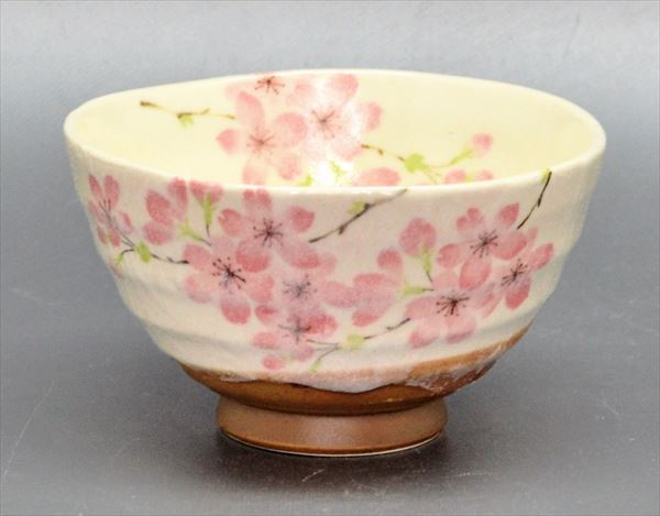 楽天市場】【茶道具 / 茶碗】 小茶碗 桜花跳馬 豊窯 作 (紙箱入り) 9.6×H6.