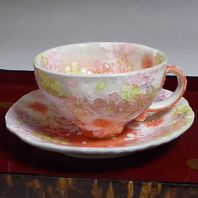 最も優遇 楽天市場 瀬戸焼工房ゆずりは紅彩花雅コーヒー碗皿 コーヒーカップ メッセージカードサービスあり 結婚祝 母の日 敬老の日ギフト 誕生日 ホワイトデーの お返し クリスマスプレゼント 茶心茶屋 数量は多 Tadawul Ly