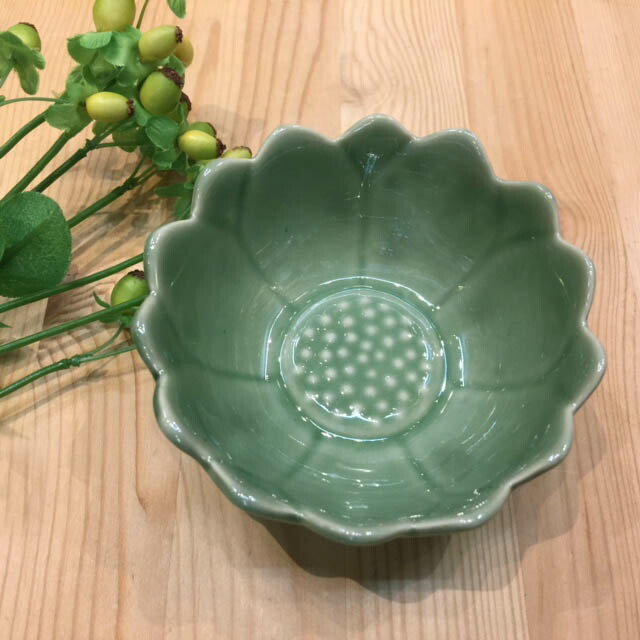 【蓮 10cm】セラドン陶器セラドンタイ製皿タイ料理タイ雑貨アジアン雑貨タイ食器画像