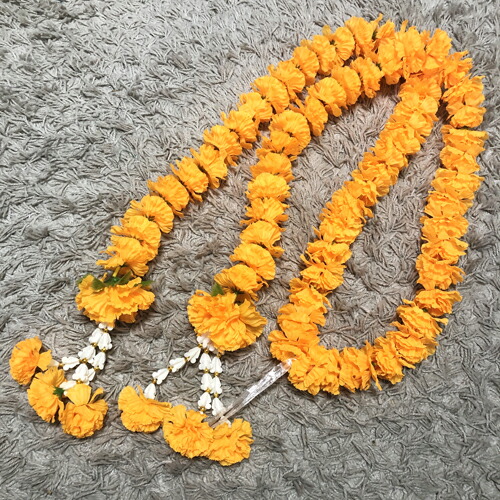 【長くて大きなマーライ】 【長さ2m30cm】 【花：小振りタイプ】 【両下げタイプ】 オレンジ 造花で長く使用可 タイ雑貨 造花 花飾り トゥクトゥク 仏教花