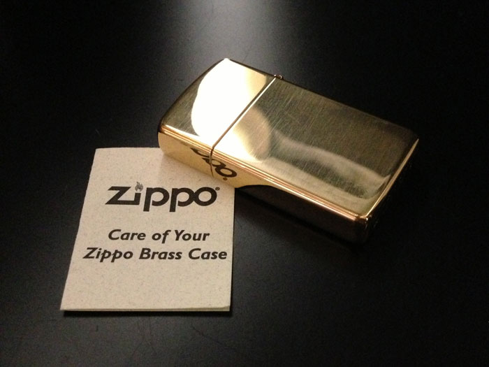 楽天市場 正規取扱店 Zippo ブラス Zippo High Polish Brass スリム ブラスポリッシュ 文字入り ソリッドブラス製 真鍮無垢 1654 ジッポ ジッポー 誕生日 プレゼント バイク バイカー ラッピング 楽ギフ 包装 Chaos Accessory