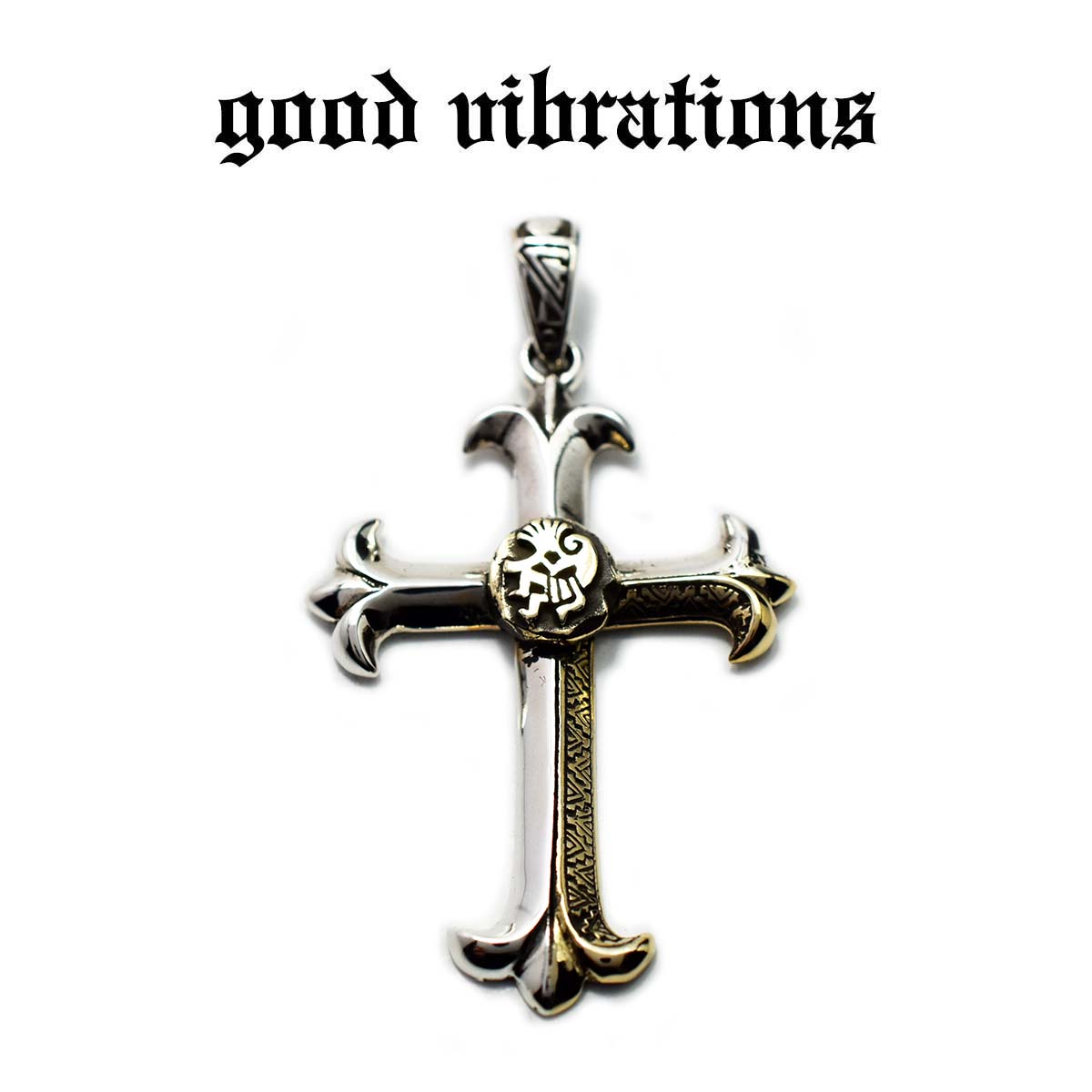 【good vibrations 決まり取りまわし店】しろがね色付属品 メンズ グッドバイブレーションズ ココペリ 金属元素 アラベスク 差し交わす  引き付ける シャンデリヤいの一番 ネイティブアメリカン 北米インディアン宝飾品 はりつけ台 しろがね色 925 純銀 首飾り ペンダントトップ-メンズジュエリー・アクセサリー-ジュエリー・アクセサリー