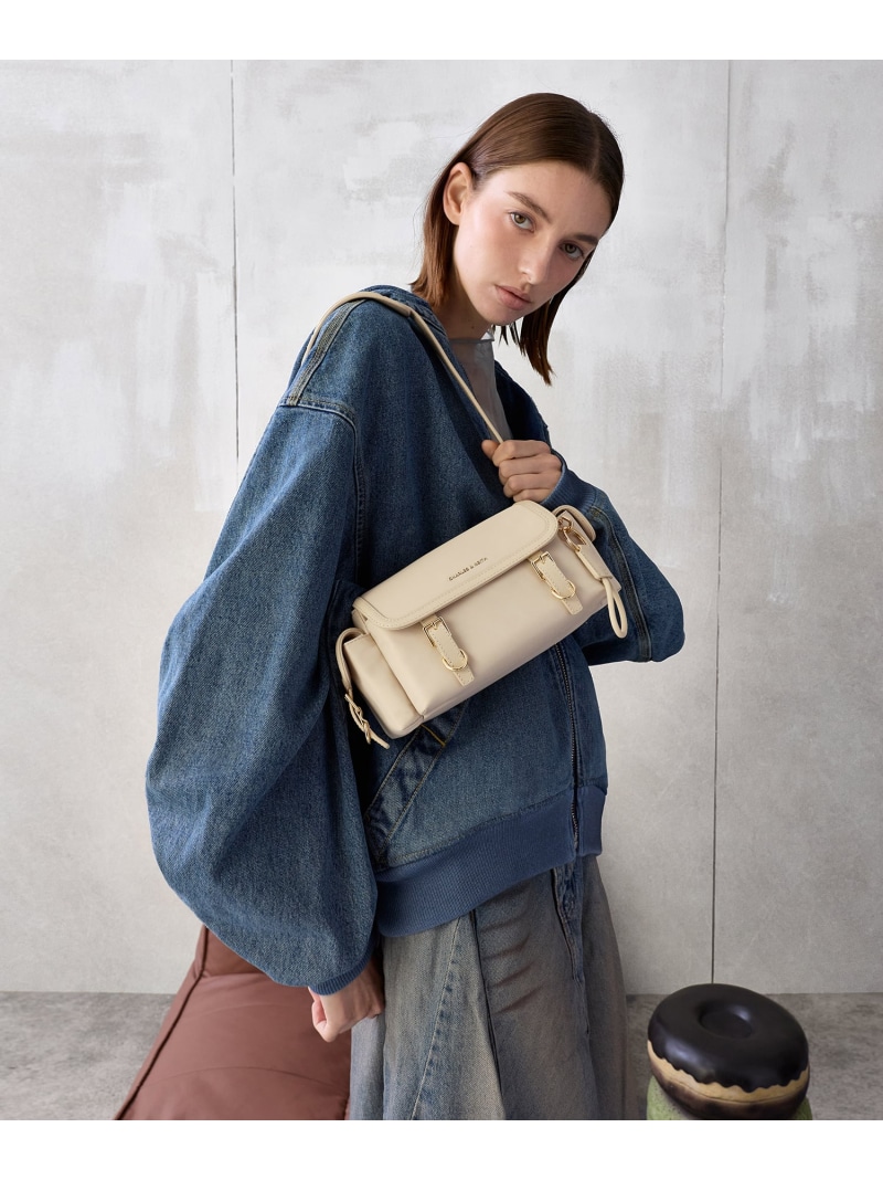 Levy レヴィー ナイロン バックル クロスボディバッグ CHARLES \u0026 KEITH チャールズアンドキース 御徒面子 ショルダーバッグ【貨物輸送無料】[ Fashion]