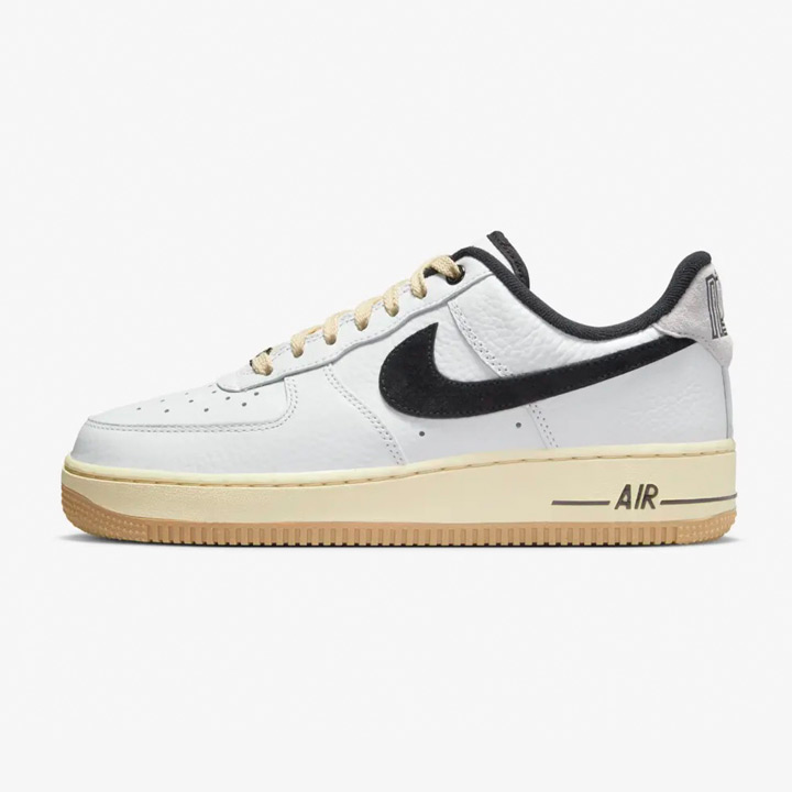 NIKE / ナイキ スニーカー WMNS AIR FORCE 1 \u002707 LX / ウィメンズ 空軍1 DR0148-101 白いこと×黒いこと