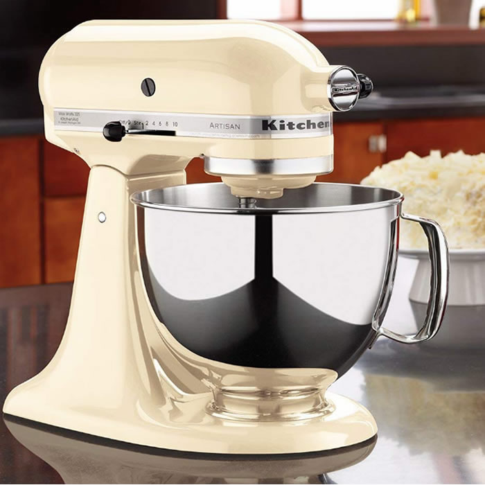 【今だけ”安い】スタンドミキサー キッチンエイド 4.3L 4.5QT アタッチメント付属 【今だけミンサー付】【100V/PSE取得】 お菓子作りに 手作り 下ごしらえ パン ケーキ クッキー ドーナッツ お菓子 ミンチ フードプロフェッサー【アイボリー/レッド】 【今だけ”安い】スタンドミキサー キッチンエイド 4.3L 4.5QT アタッチメント付属 【今だけミンサー付】【100V/PSE取得】 お菓子作りに 手作り 下ごしらえ パン ケーキ クッキー ドーナッツ お菓子 ミンチ フードプロフェッサー【アイボリー/レッド】