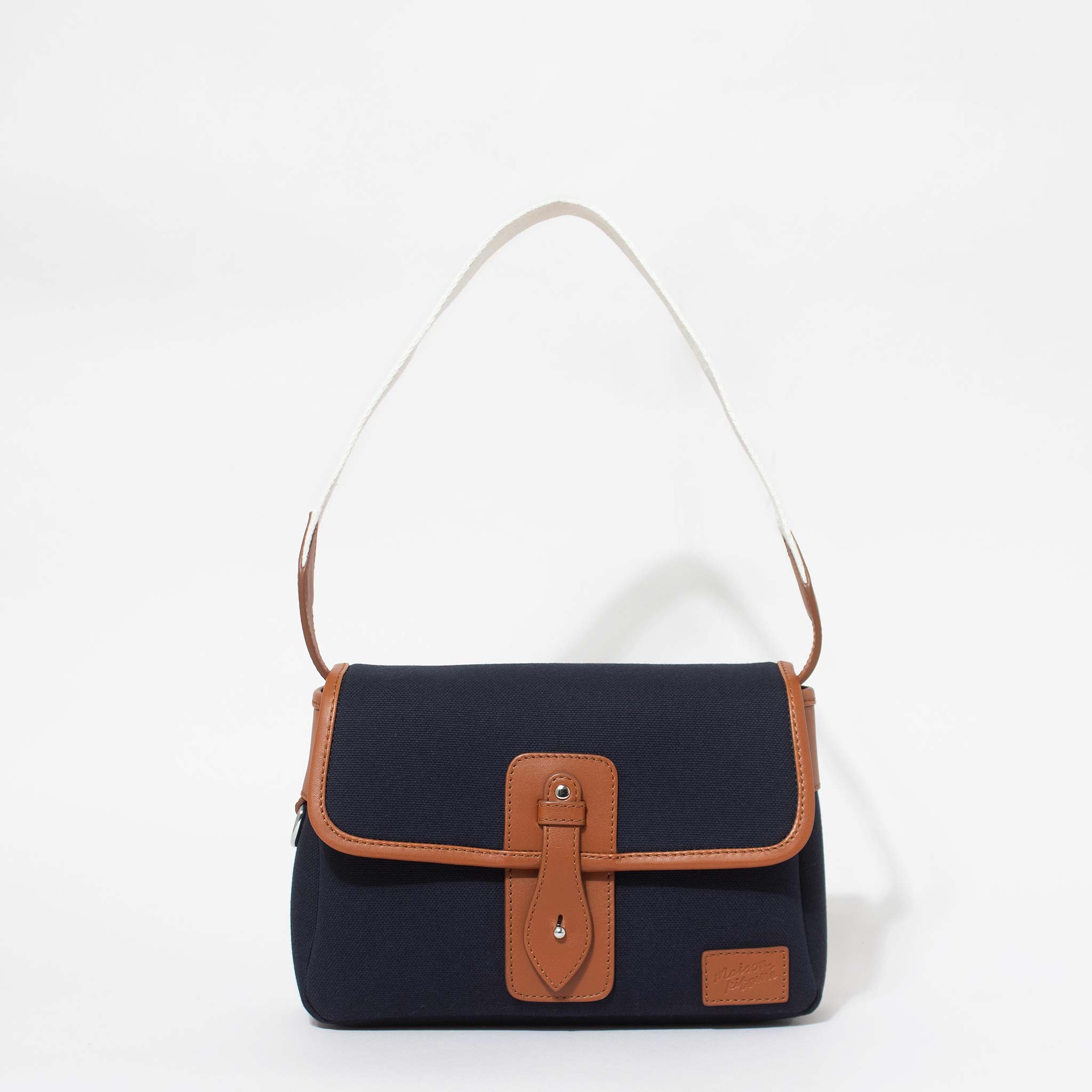 MAISON KITSUNÉ 大人気完売！レザーショルダーバッグ 小傷あり