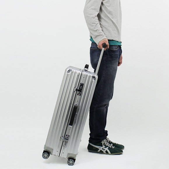 rimowa suitcase with screen