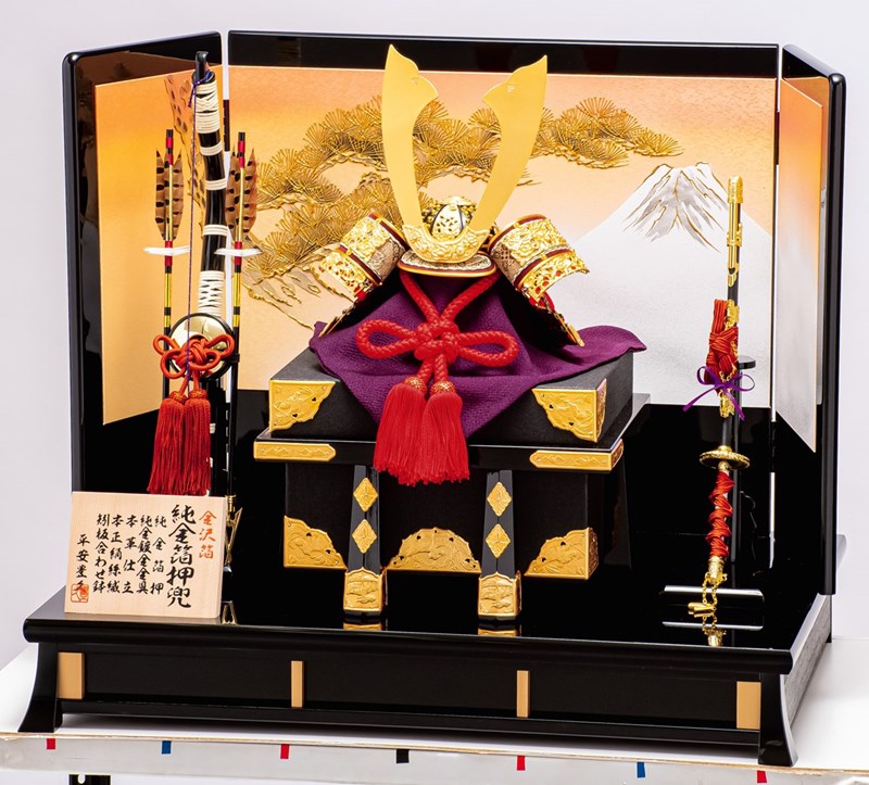 五月あやつり人形 兜飾りつけ 長閑やかさ豊久 本金箔押 10号 箔押兜 GH-105 p36