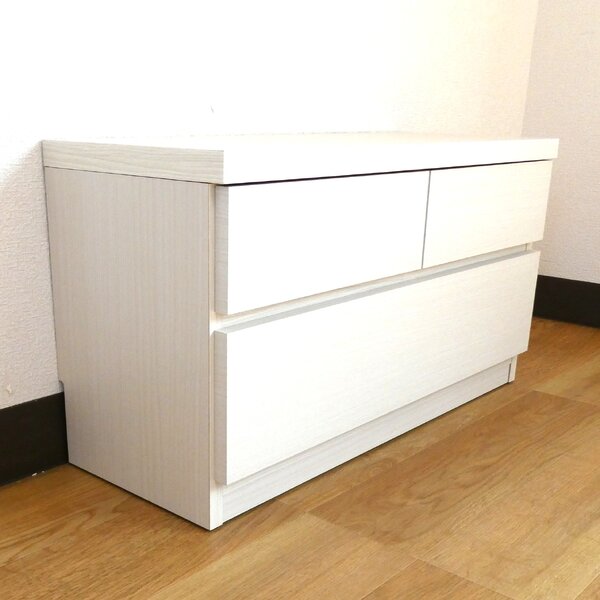 (インボイス対応)頑丈薄型チェスト/座れる収納ベンチ【2段 幅75cm ホワイト木目調】 奥行30cm 日本製 『ウスピッタ』【完成品】