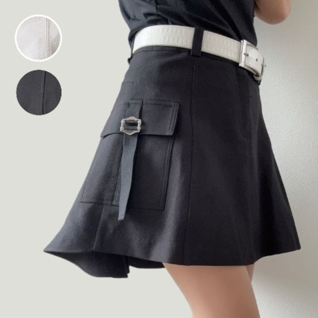 バックフレアスカート K250322-02 韓国ゴルフ御召しもの ゴルフ御召しもの レディース スコート 心地よい 女子らしい 白 黒 ボトムス 坦坦たる プチプラ 無地 分かりやすい ゴルフお嬢さん 好いたらしい 御洒落 韓国ブランド名 プティオール
