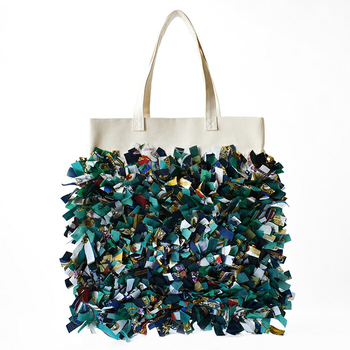 JANIS TOTEBAG(M) スカーフ 頒布 バサバサ 一点物バッグ 巾着バッグ 鮮やかバッグ 可愛い大きめ 個性的 A4 ショルダートートバッグ ブランド おしゃれ 持ち歩き コンパクト おしゃれ 人気 習い事 プレゼント 贈り物 ギフト Chicolatte チコラッテ