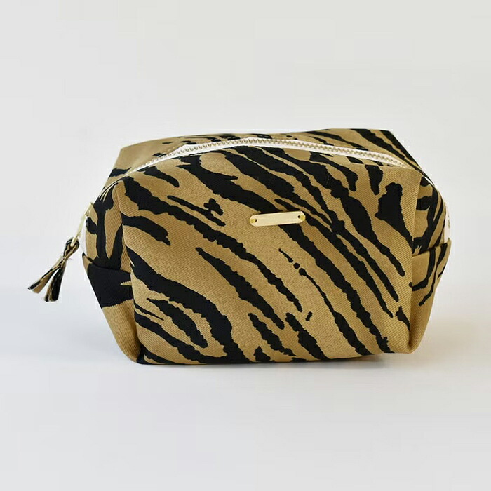 MIKO POUCH (M) ミコポーチ スカーフポーチ 一点ものポーチ マチあり ファスナーポーチ コスメポーチ 小物入れ 小物収納 バッグ整理 旅行 サニタリー メイク道具 化粧ポーチ メイクポーチ かわいい 洗える プレゼント プチギフト 贈り物 ギフト Chicolatte チコラッテ