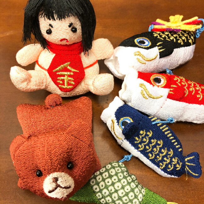 端午の節句 卓上サイズのミニ一本吊り 土台付き下げ飾り インテリア 可愛い ちりめん 玄関 かわいい 可愛い マスコット付き Educaps Com Br