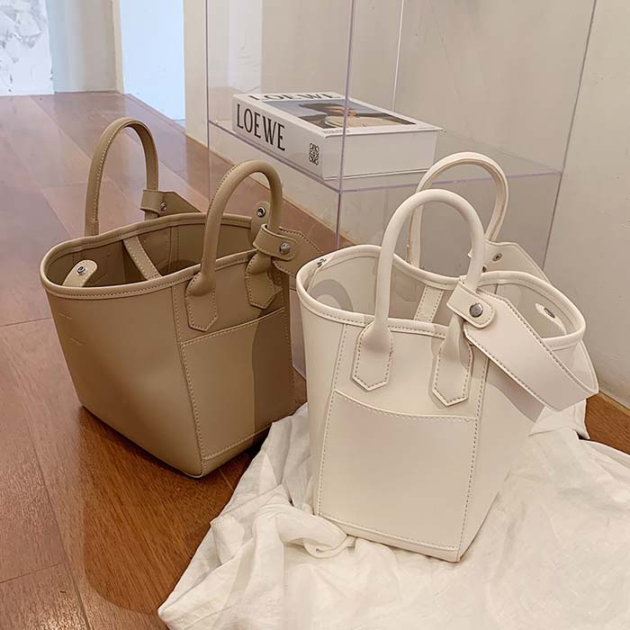 パーティー 結婚式 セレブ 大人 エコバッグ 白 黒 レディース マザーバッグ レザーバッグ トートバッグ ショルダーバッグ ハンドバッグ バッグ