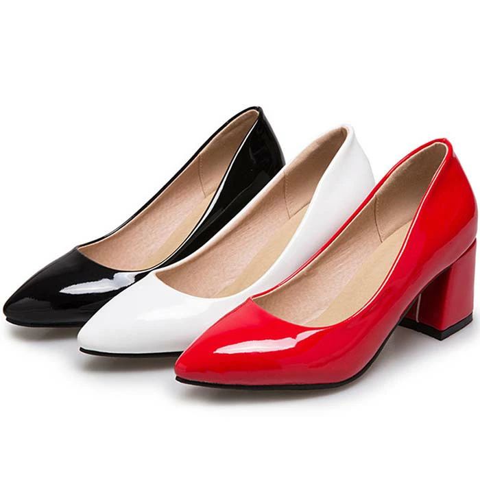 大きいサイズ 小さいサイズ 30cm 29.5cm 29cm 28.5cm 28cm 27.5cm 27cm 26.5cm 26cm 25.5cm 25cm 24.5cm 24cm 23.5cm 23cm 22.5cm 22cm 21.5cm 21cm 20.5cm 20cm 19.5cm チャンキーヒール ポインテッドトゥ とんがり エナメル パンプス