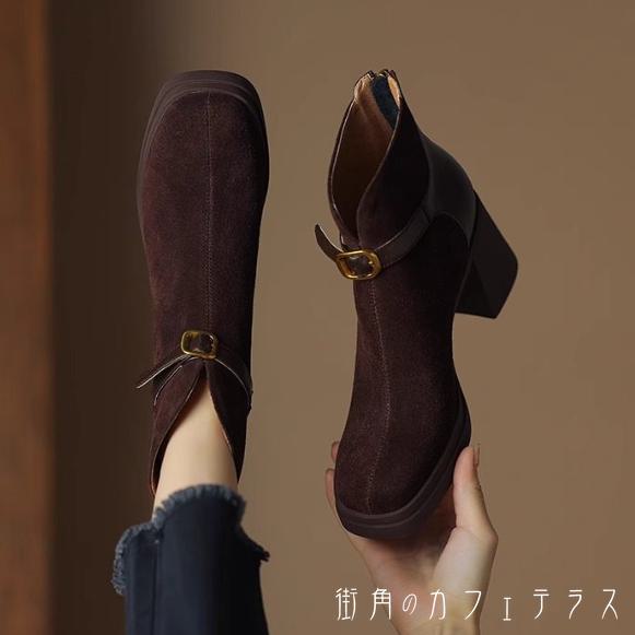 ママ 女性用 レディース お呼ばれ 冬 無地 高級感 高見え こなれ感 主役級 おしゃれ 上品 大人 華やか コンサバ シック カジュアル シンプル きれいめ 大人可愛い 可愛い エレガント フォーマル マット 艶なし スエード 飾り ファスナー アーモンドトゥ ハイヒール 靴 ブーツ
