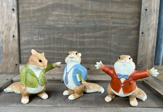 楽天市場】りす 置物◇動物オーナメント◇リアルな リス Aタイプ食事