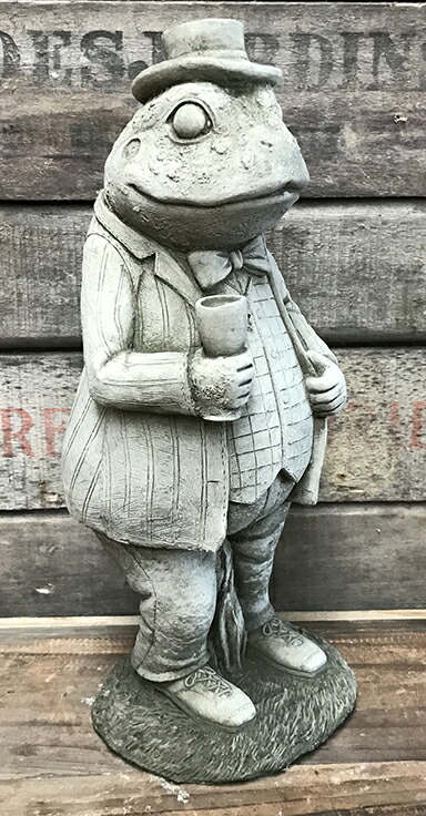 英国製 イギリス製 イングリッシュガーデン イギリス雑貨 English ガーゴイル Gargoyle ストーンオーナメント 石像 石材 カエル かえる ガーデニング ストーン製 雑貨 ガーデン【 スタンディングカエル（UK）】