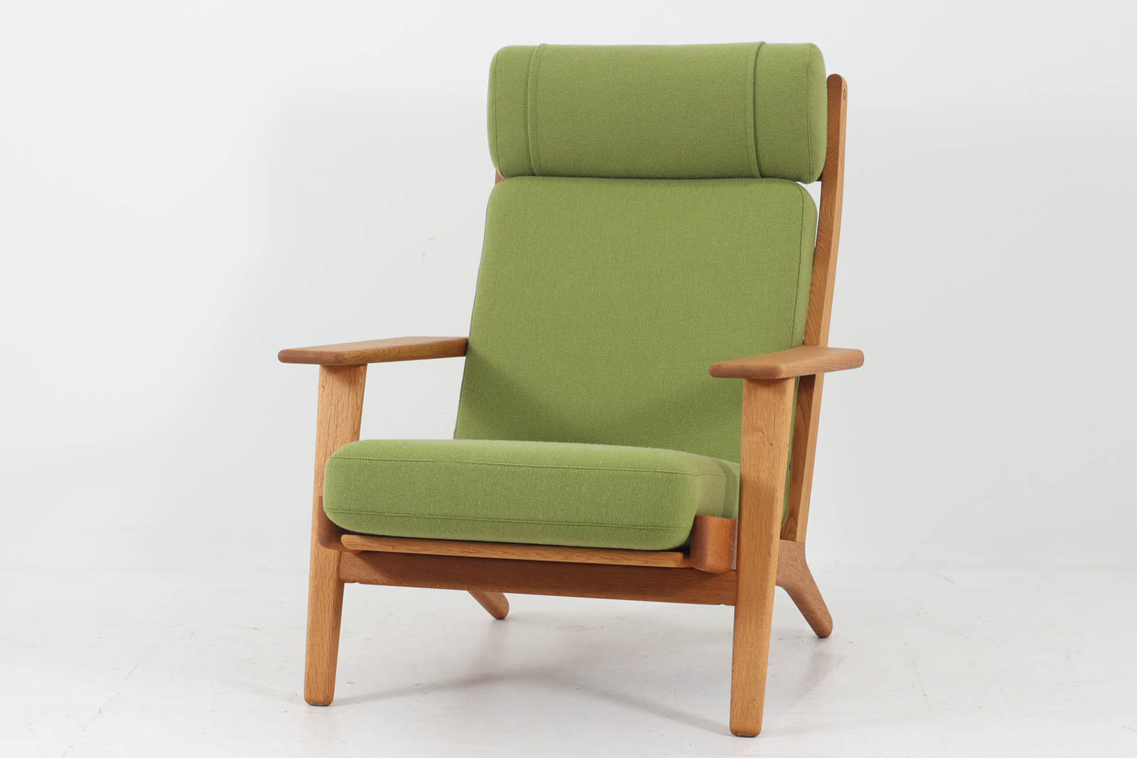 楽天市場】北欧家具ビンテージ GE284 ハイバックソファ ビーチ材 Hans J.Wegner（ハンス・J・ウェグナー） GETAMA/ゲタマ【 デンマーク製 1人掛けソファ 1P ラウンジチェア アンティーク 北欧インテリア デザイナー おしゃれ リビング】 : CHLOROS （クロロス）