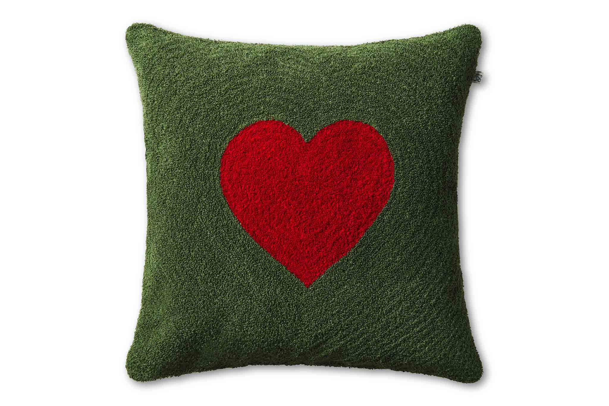 Chhatwal & Jonsson　チャットワル＆ヨンソン　クッションカバー LOVE　Forest Green/Red 50×50cm　コットンベルベット×コットンブークレ　【北欧 雑貨 インテリア リビング クッション ソファ おしゃれ 刺繍 天然素材 麻 綿 リネン コットン ナチュラル 正方形 45×45cm