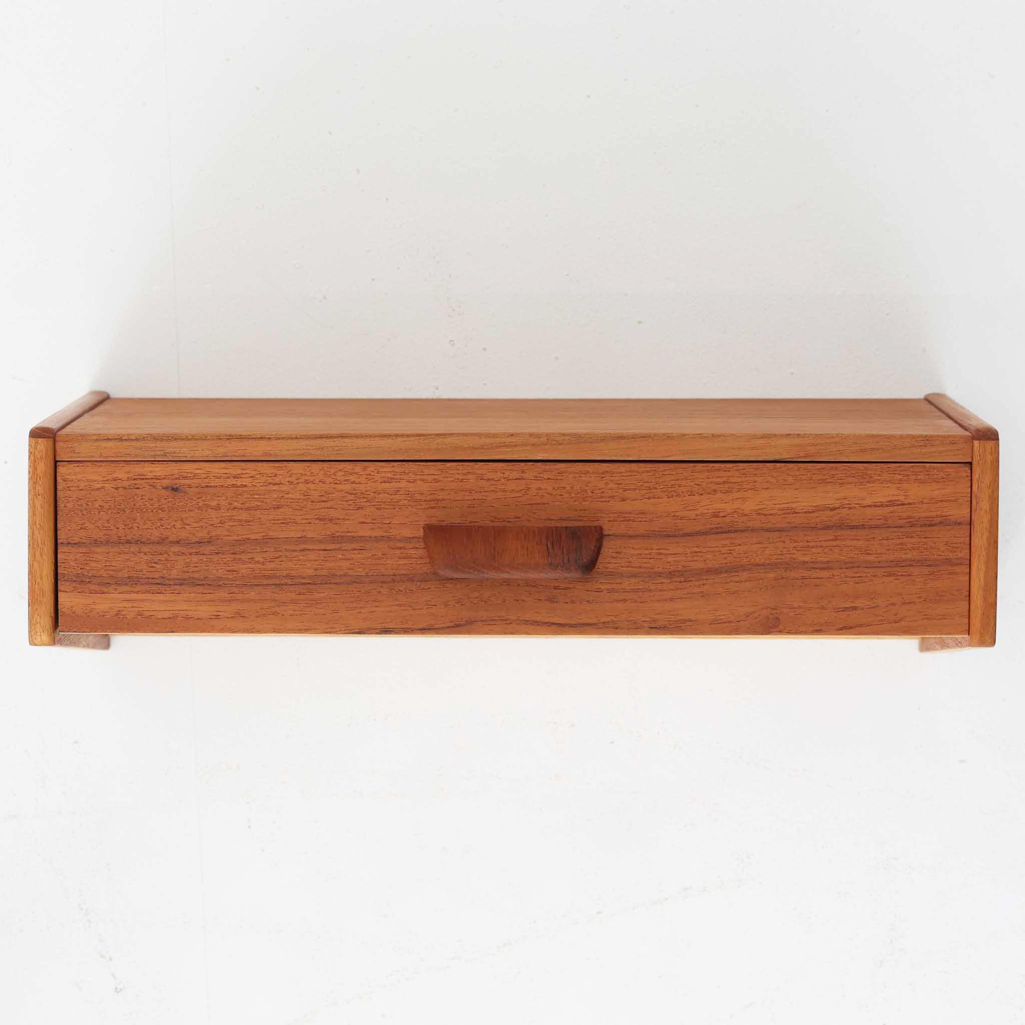 楽天市場】壁掛けシェルフ/ウォールシェルフ チーク材 北欧家具