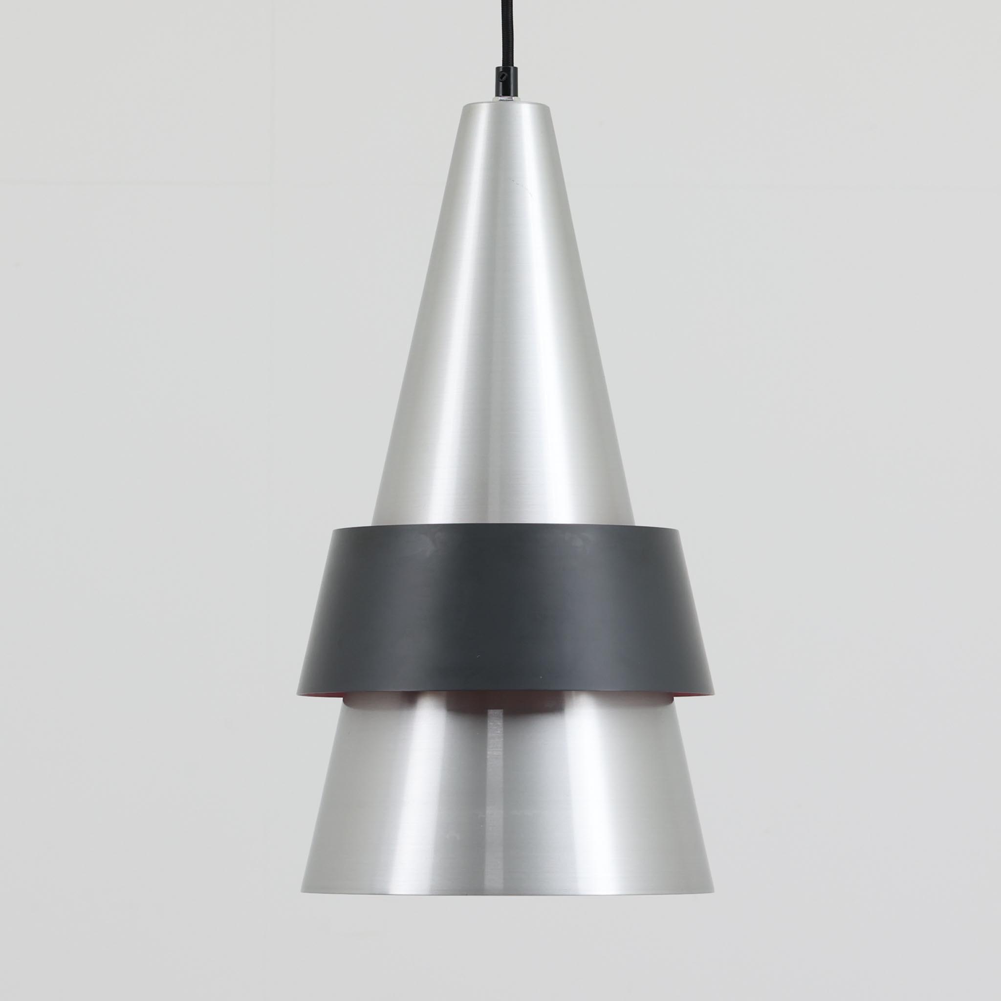 Jo Hammerborg ペンダントライト 大きめ Corona 直径22×高さ45cm Fog & Morup ヨー・ハーマボー フォグ＆モーラップ デンマーク製 北欧ビンテージ家具 北欧照明 吊り下げランプ 金属製 レトロデザイン モダン照明