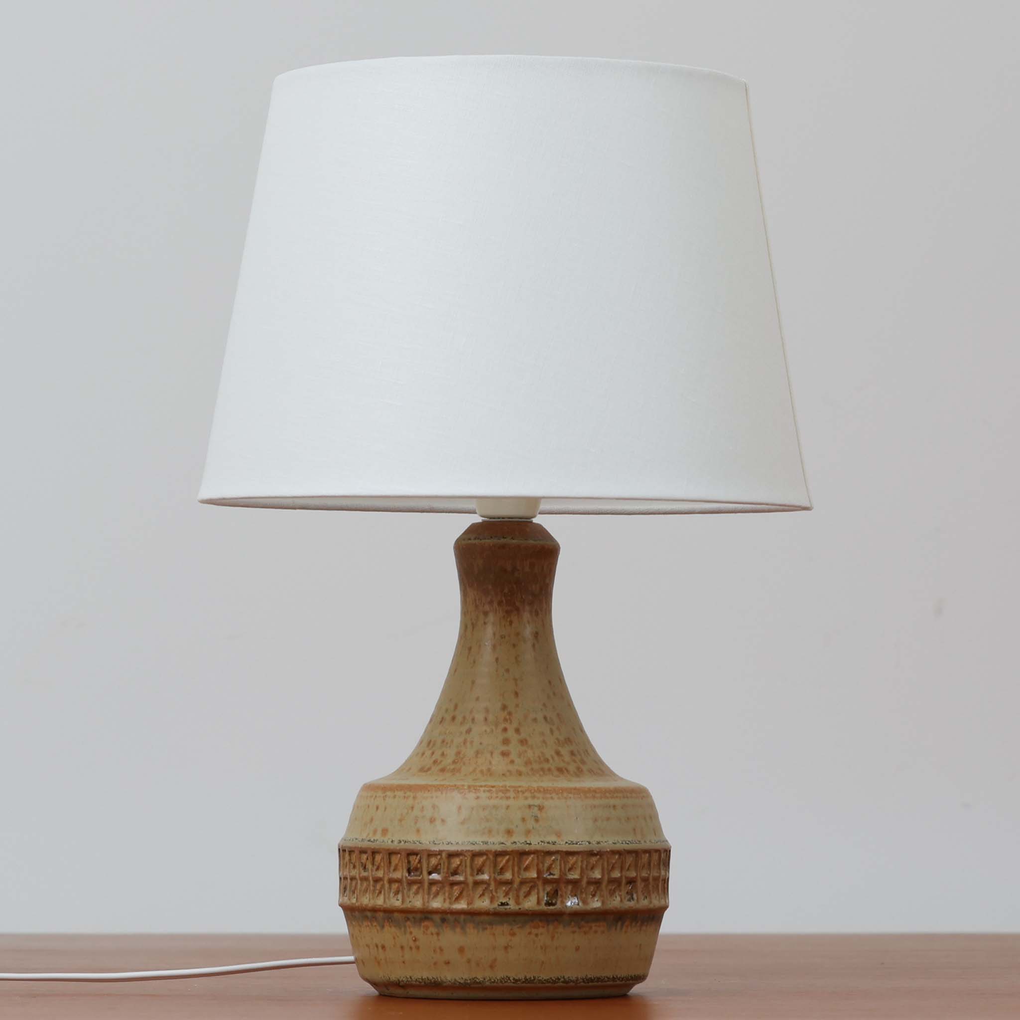 Soholm Keramik テーブルランプ 高さ38cm スーホルム・セラミック デンマーク製 北欧ビンテージ家具 北欧照明 深いブルー 陶器ランプ 温かい灯り レトロデザイン 間接照明