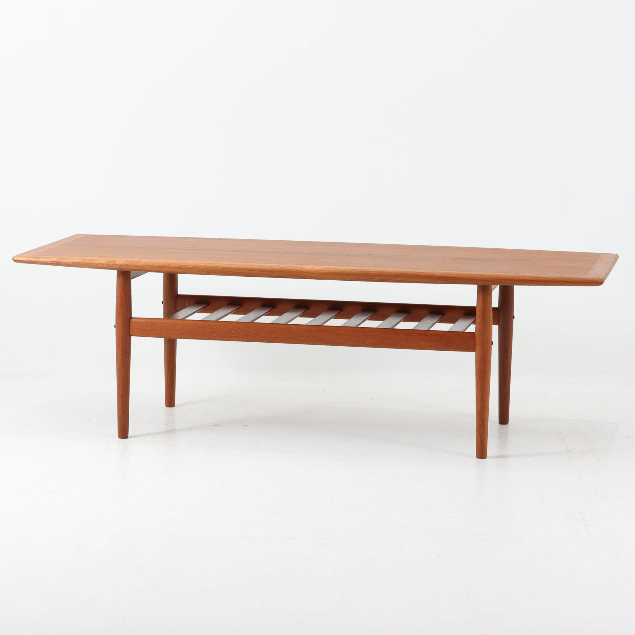 Grete Jalk 真っただ中早見表 チーク 幅160糎 Glostrup Mobelfabrik グレーテ・ヤルク グロストルップ・モーベルファブリック デンマーク王国製 北欧ビンテージ調度品 置き目早見表 木製 調度品 納める棚付き添い人 リビング ビンテージ