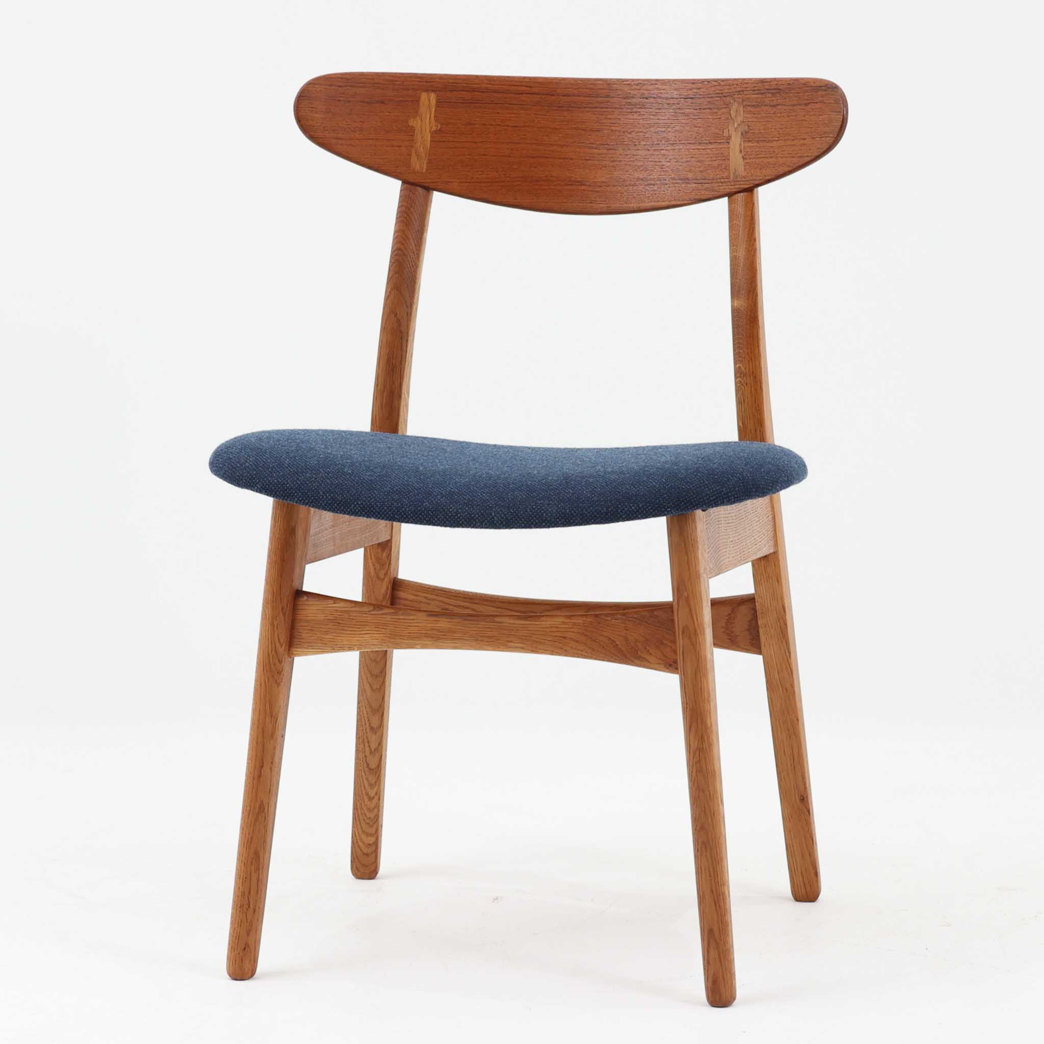 Hans J. Wegner ダイニングチェア CH30 チーク×オーク Carl Hansen & Son ハンス・J・ウェグナー カール・ハンセン＆サン デンマーク製 北欧ビンテージ家具 サイドチェア 食卓椅子 北欧インテリア 椅子 デザインチェア