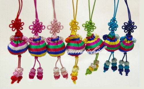 楽天市場】韓国雑貨 手刺繍ポソン キーホルダー【全10色】□keyholder