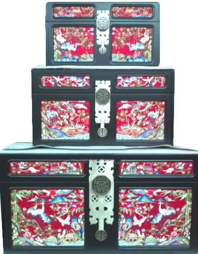 大売り出し10%韓国 結納品 御芽出度用 薫製ハム 赤鶴亀 大いさ大 木箱 御召しもの容れもの 手刺しゅう 御膳上等 書き割り 見せびらかす用 飾りつけ バス発着場 室内装飾 ■honsuhan-1-1-s【手刺しゅう】【珠玉箱】【韓国】【宝飾品ボックス席】【小物入れ】【結納】【御膳上等】【差し上げ物】【漆】