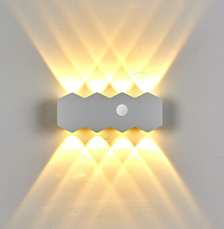 ブラケットライト 北欧 人感センサー 壁掛けライト 屋外 照明 壁掛け照明 照明 照明器具 LED 北欧 ウォールライト レトロ 玄関照明 防水 アンティーク 門灯 室内照明 壁掛け灯 書斎 寝室